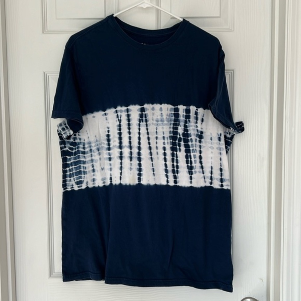 Goodfellow & Co. men’s navy&white teeshirt